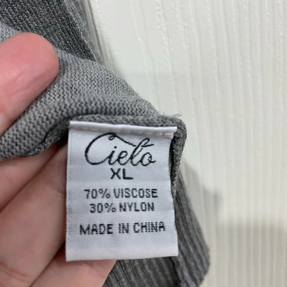 NWT Cielo Grey Cardigan 3/4 Sleeve Size XL Style SW620 - Picture 7 of 7